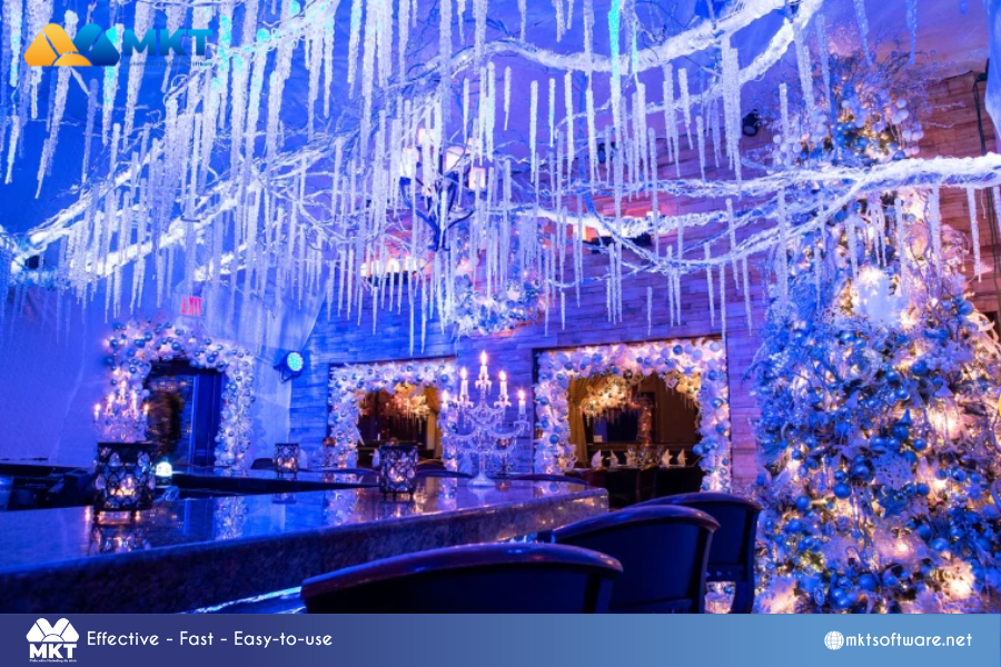 Winter wonderland Dazzling Holiday Makeovers: 6 Restaurant christmas decoration ideas